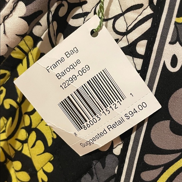 NWT Vera Bradley Black and Yellow Floral Women's Frame Bag - Picture 2 of 11